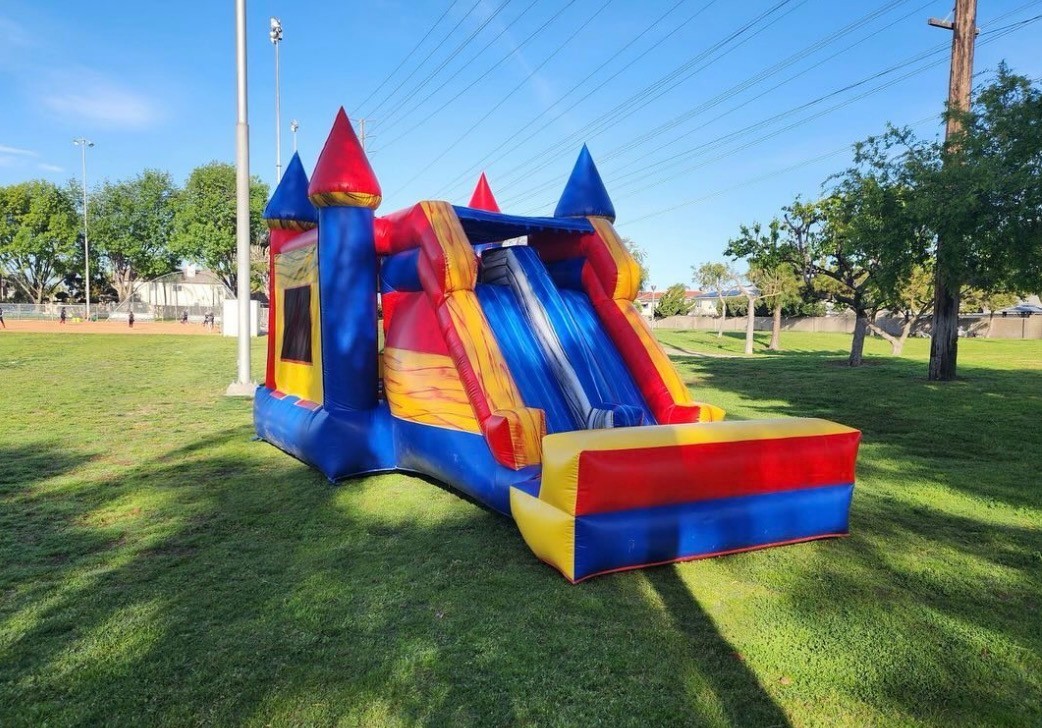 Sample Bounce House Co. main setup